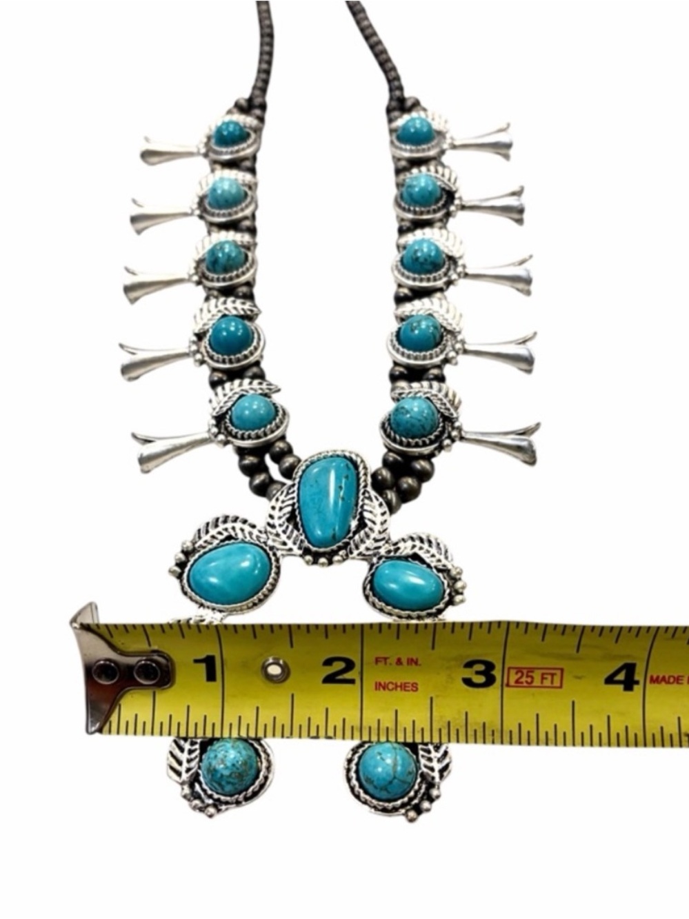 Squash Blossom Navajo Style
Faux Turquoise Silver Tone
Necklace non magnetic - Picture 6 of 12